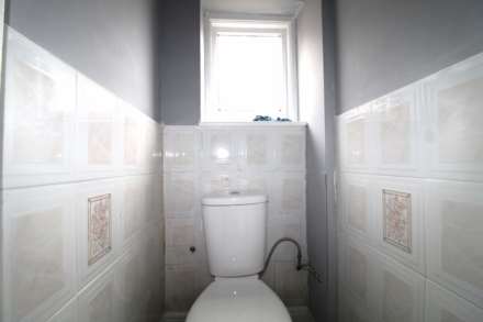 Spring Grove Crescent, Hounslow, Image 8
