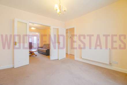 Wood End, Hayes, Image 4