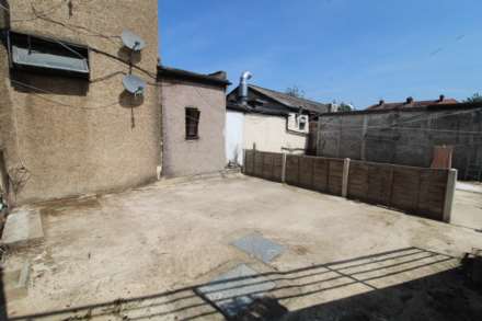 North Road, Southall, Image 7