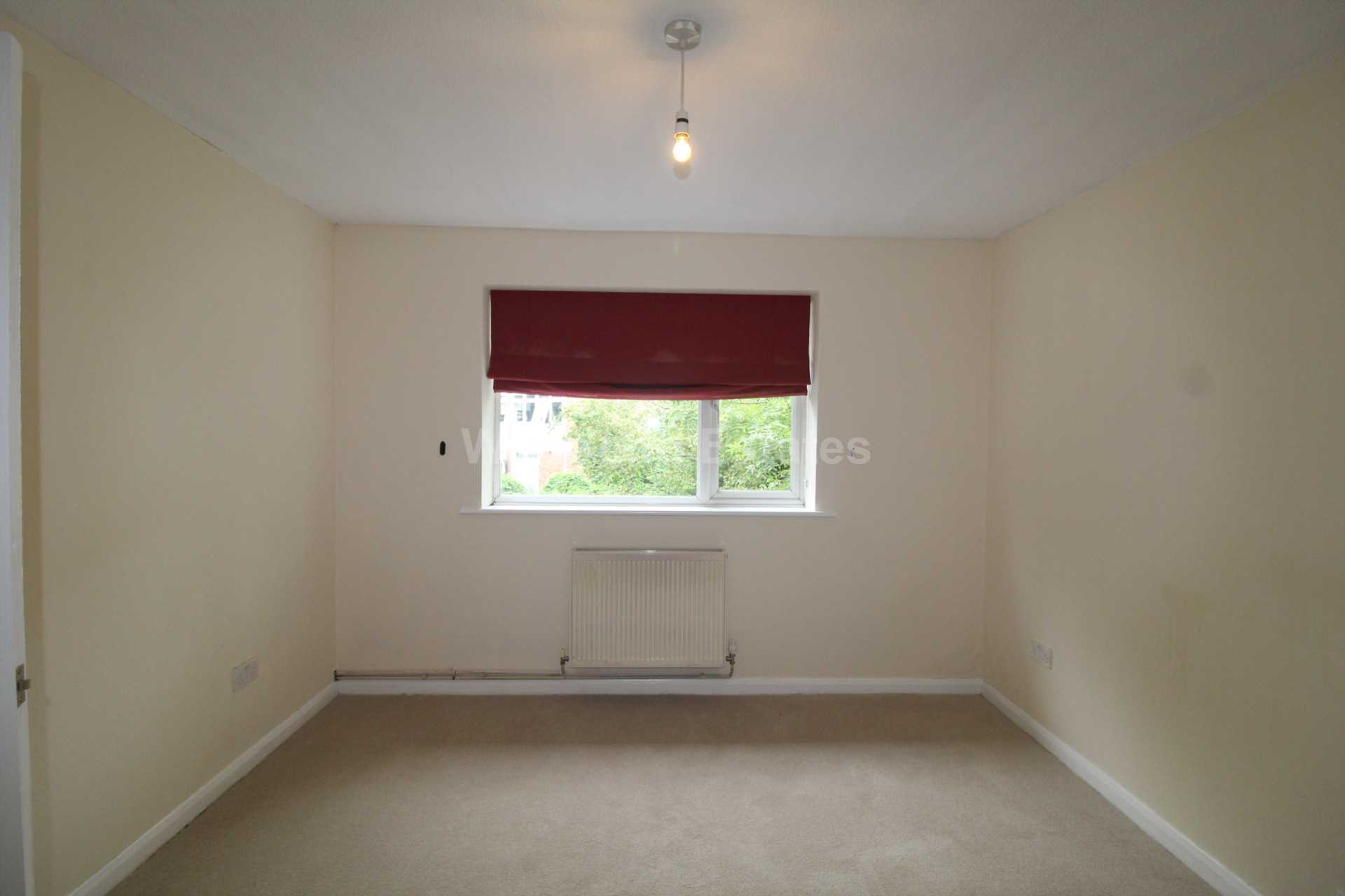 Fulham Close, Uxbridge, Image 3