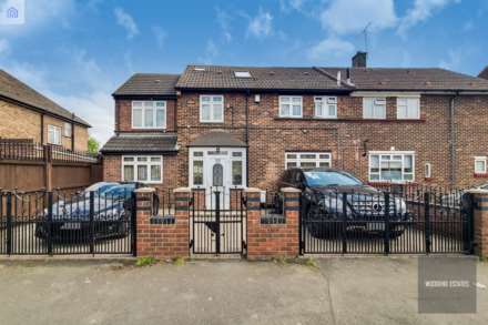 5 Bedroom Semi-Detached, Chatsworth Road, Hayes