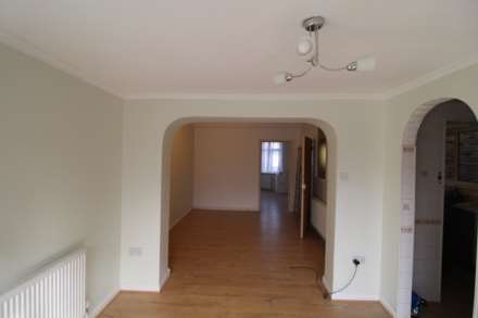 4 Bedroom Semi-Detached, Southall