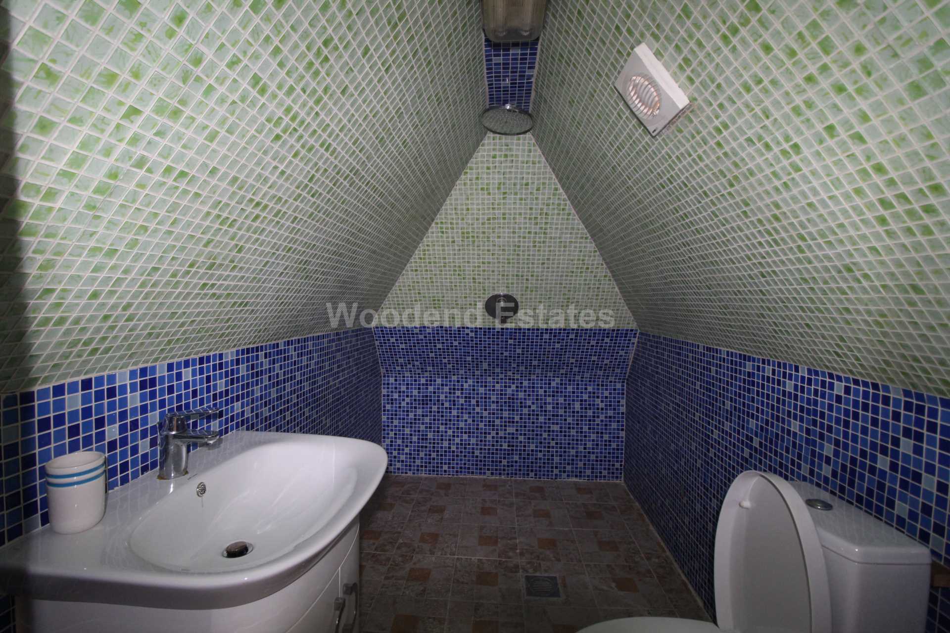 Long Lane, Uxbridge, Image 19