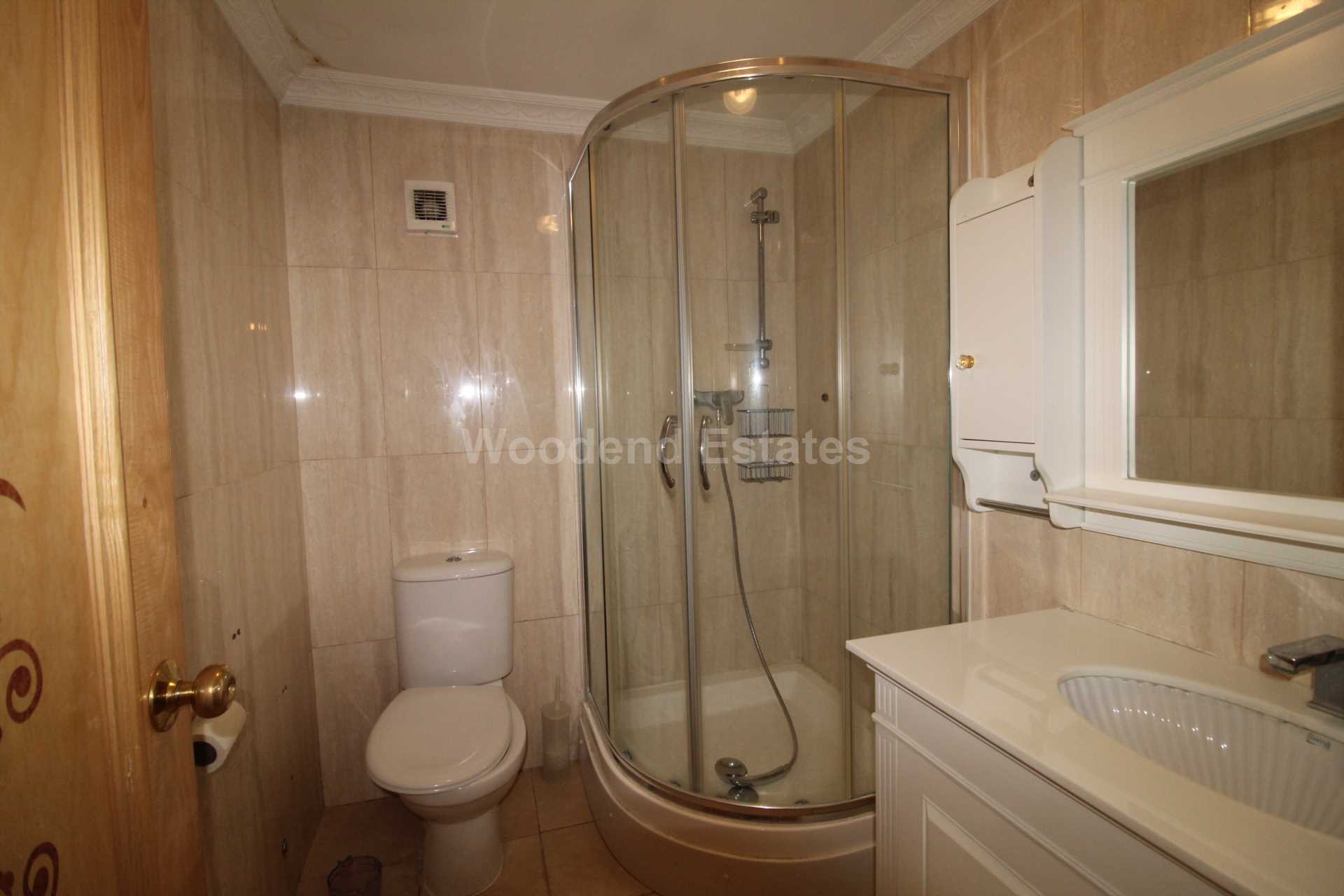 Long Lane, Uxbridge, Image 6