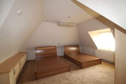 Long Lane, Uxbridge, Image 20