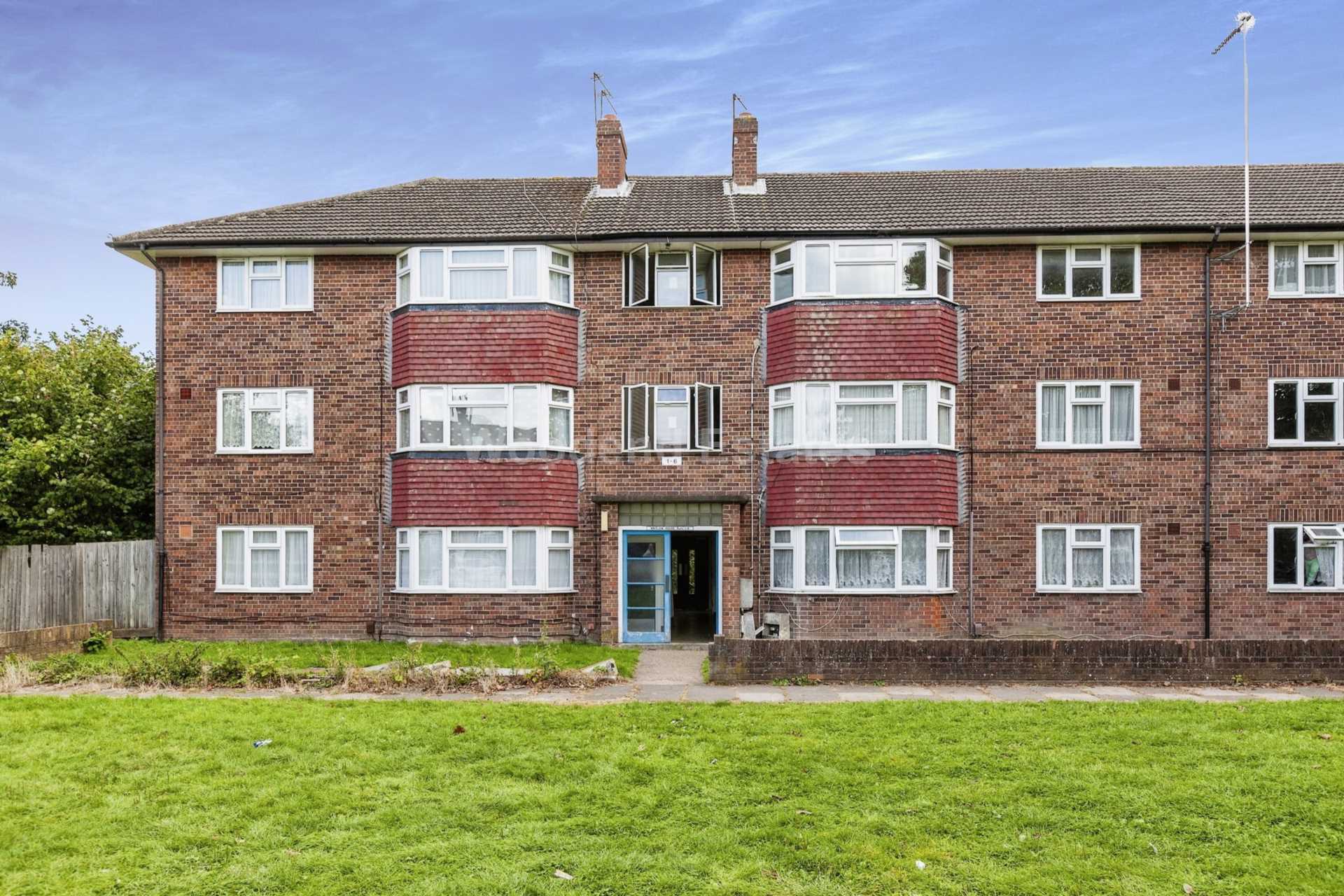 Waxlow House, Hornbeam Road, Hayes, Middlesex, Image 3