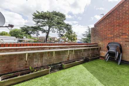 Uxbridge, Image 17