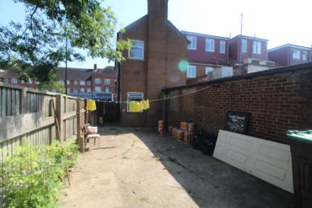 Greenford Ave, London, Image 3
