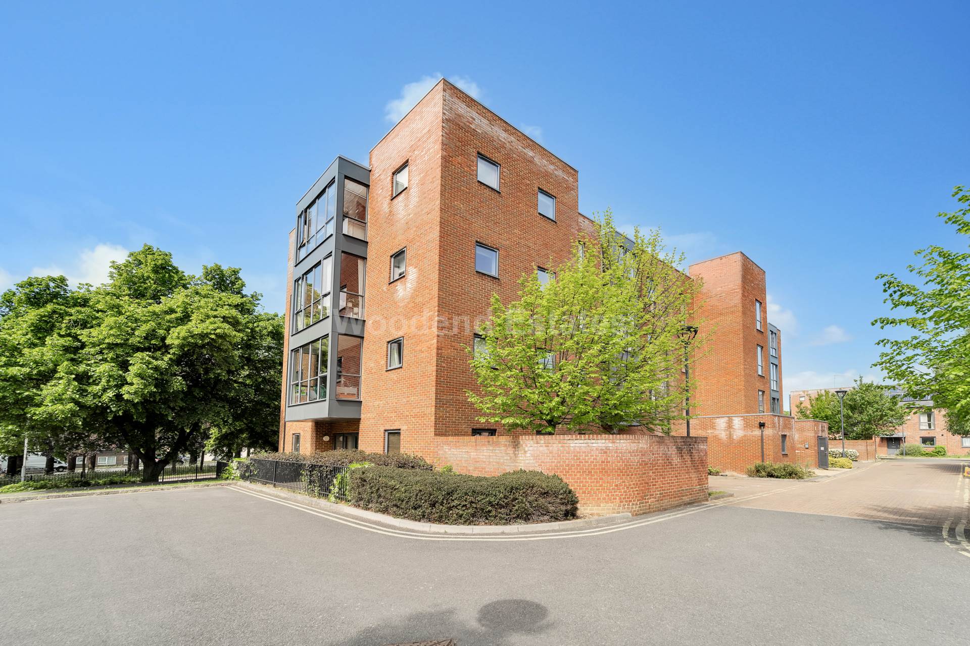 Fowler Way, Uxbridge, Image 1