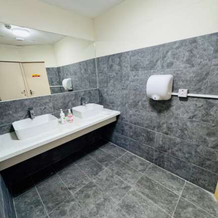 Greenford Ave, Hanwell, Image 7