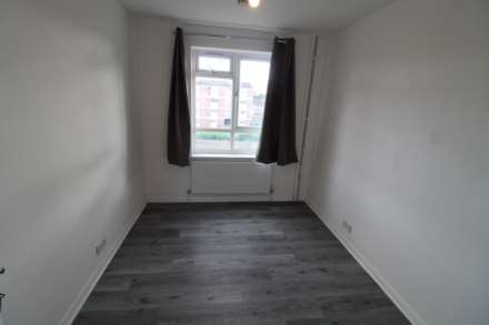 Uxbridge Road, Hayes, Image 4