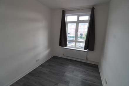Uxbridge Road, Hayes, Image 9