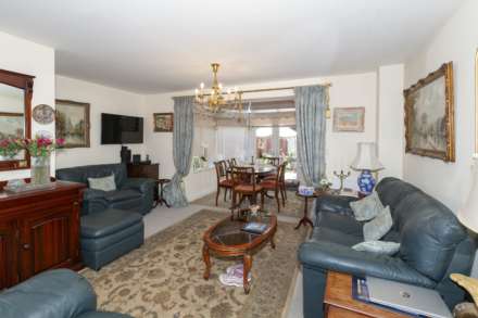 Albacore Way, Hayes, Image 3