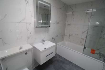 Uxbridge Road, Uxbridge, Image 13