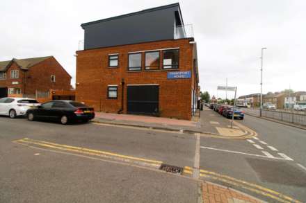 Uxbridge Road, Uxbridge, Image 5