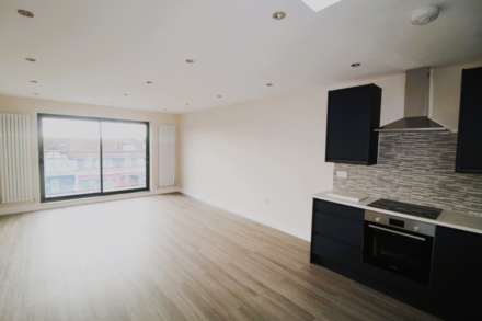 Uxbridge Road, Uxbridge, Image 7