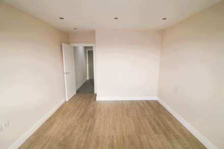 Uxbridge Road, Uxbridge, Image 9
