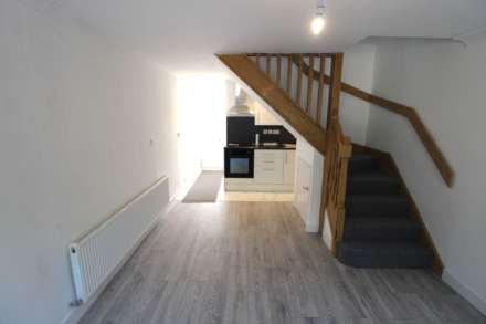 Sharpness Close, Hayes, Image 1