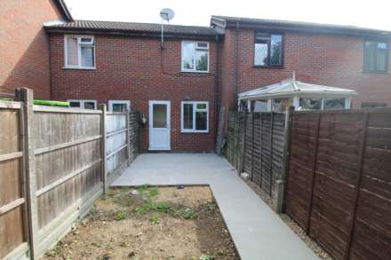 Sharpness Close, Hayes, Image 8