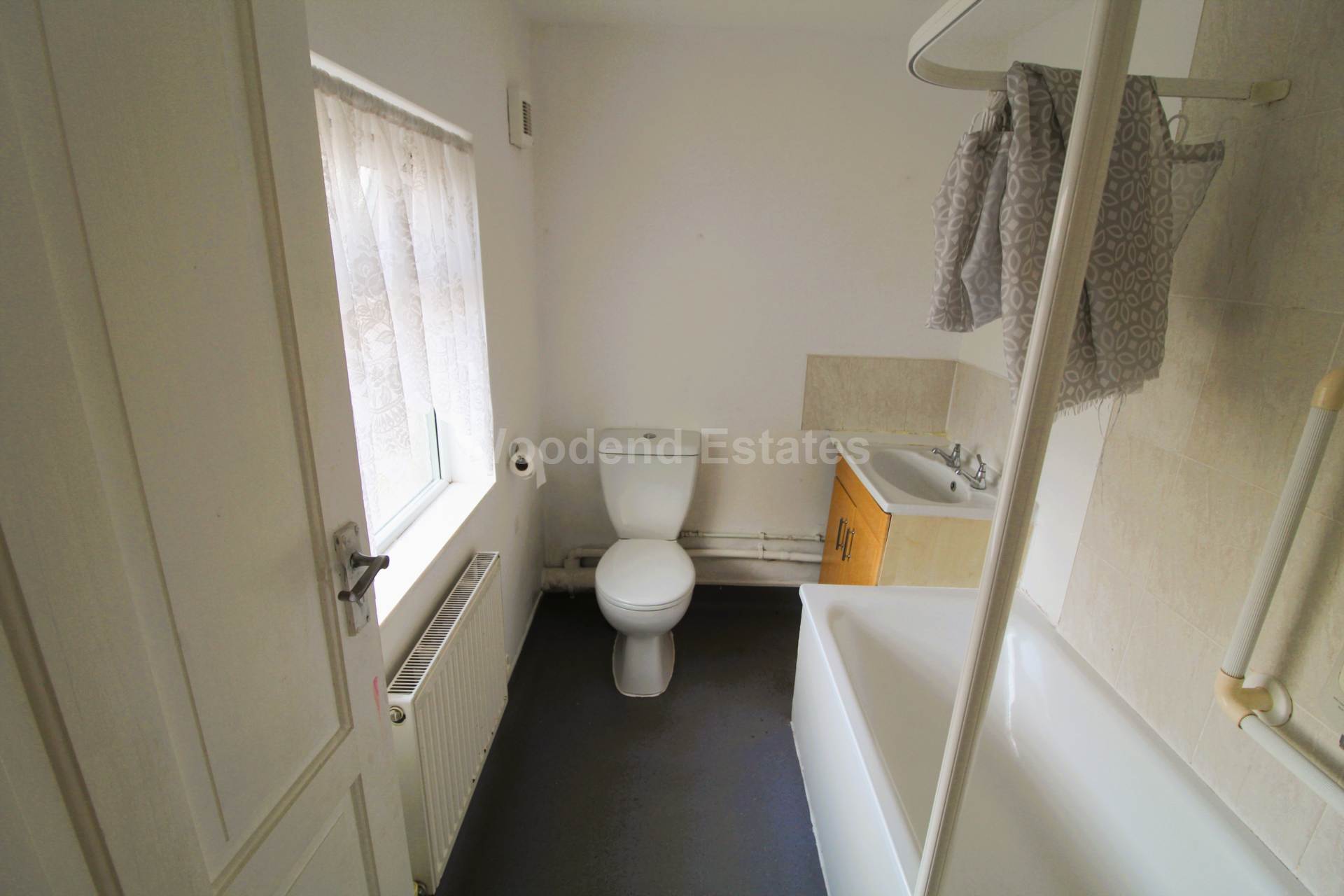 Almond Avenue, West Drayton, Image 7