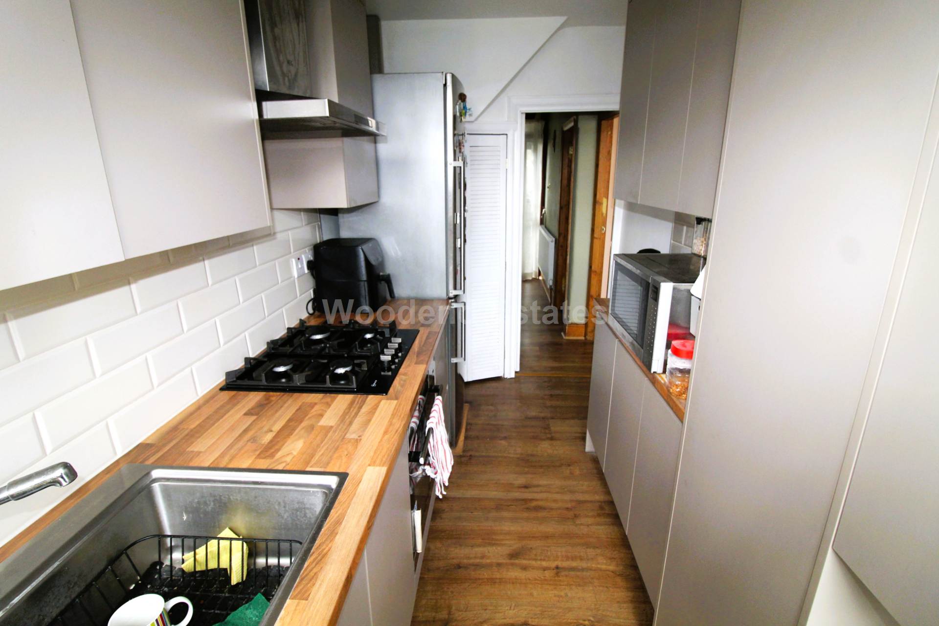 Oldfield Lane South, Greenford, Image 4