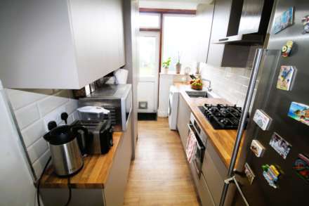Oldfield Lane South, Greenford, Image 3