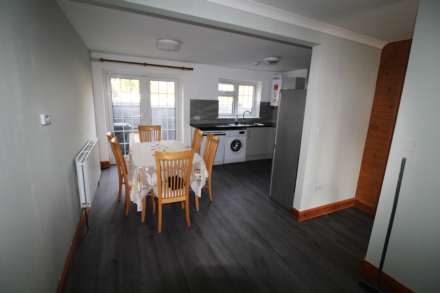 Kingsway, Hayes, Image 3