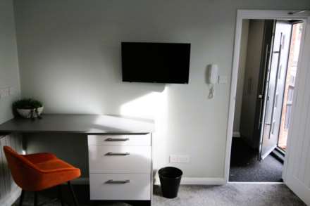 Kingsway, Hayes, Image 2