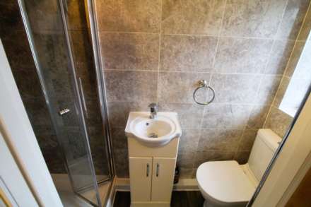 Bath Road, West Drayton, Image 4