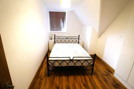 Bath Road, West Drayton, Image 6