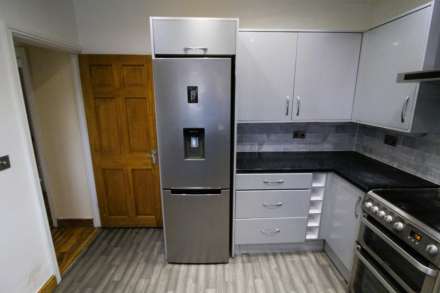 Bath Road, West Drayton, Image 9