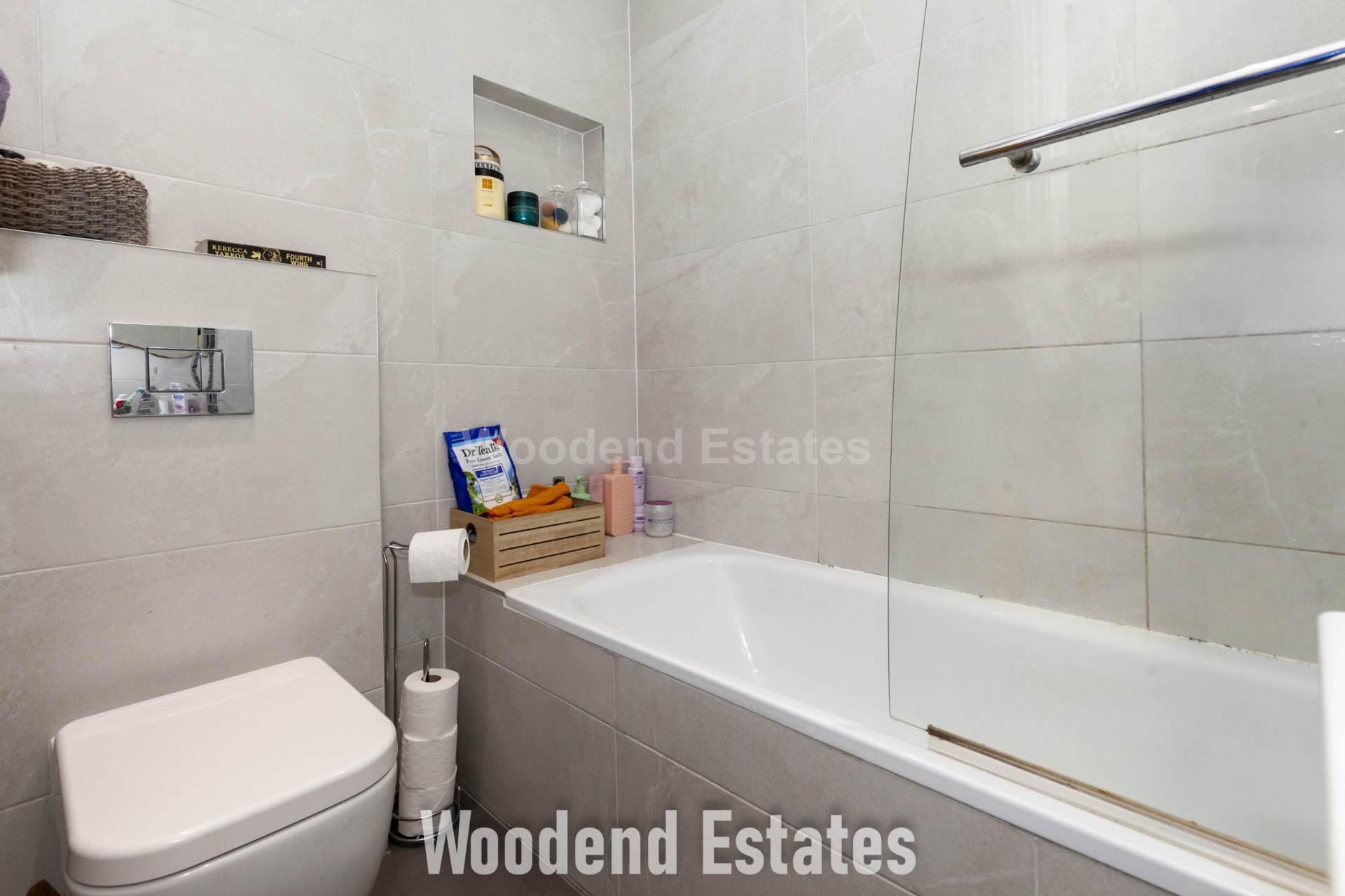 Gunnersbury Lane, London, Image 10