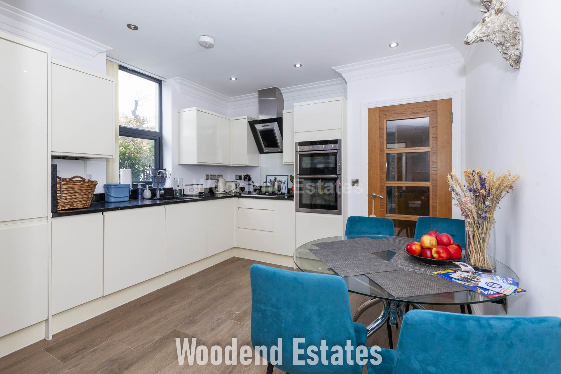 Gunnersbury Lane, London, Image 5