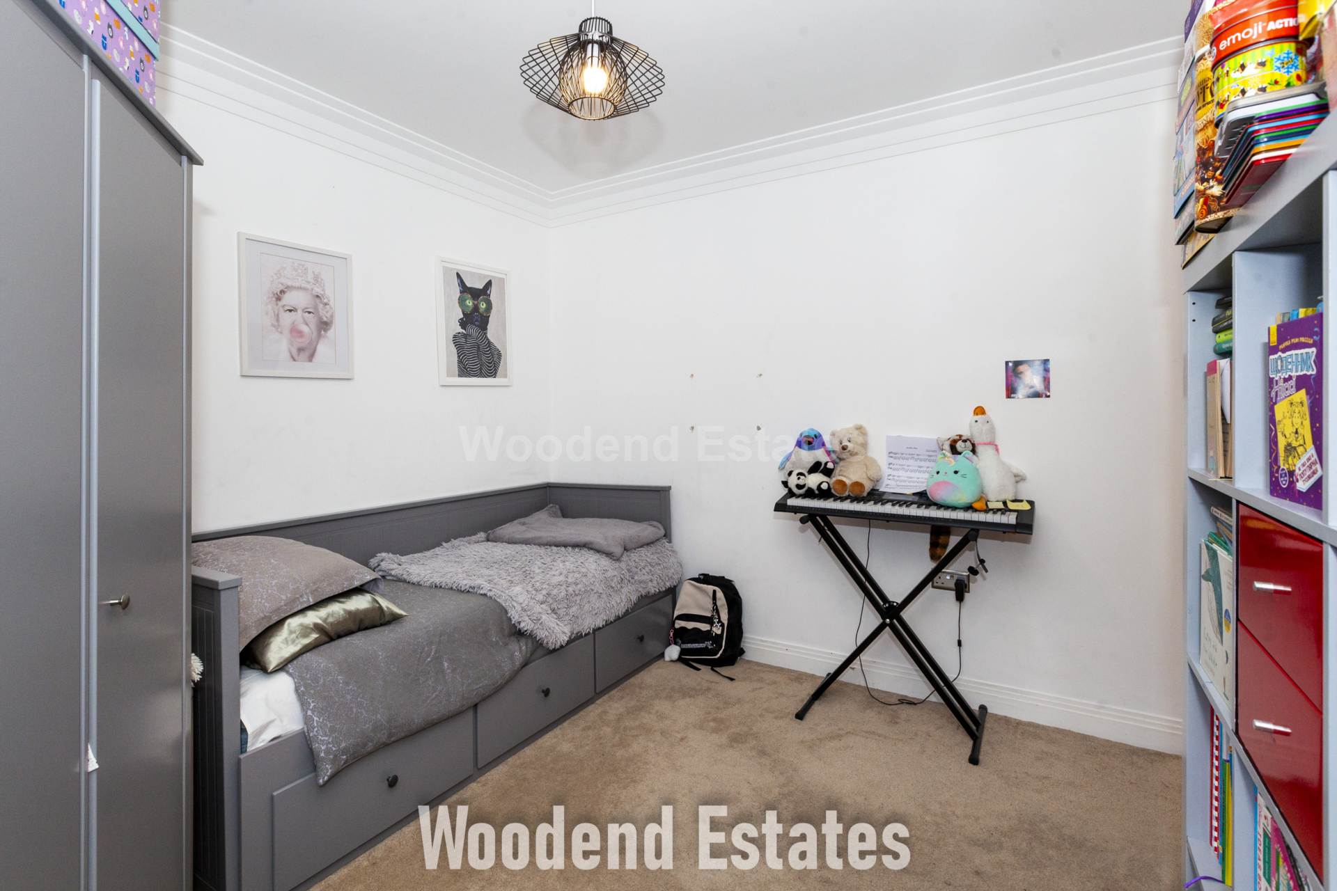 Gunnersbury Lane, London, Image 9