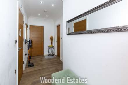 Gunnersbury Lane, London, Image 16