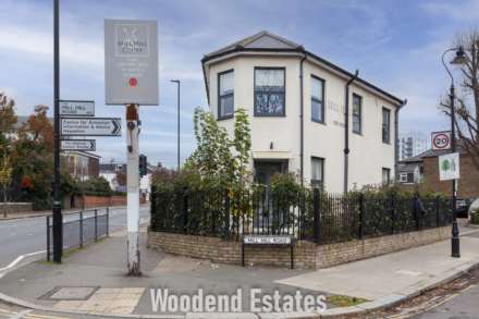 Gunnersbury Lane, London, Image 19