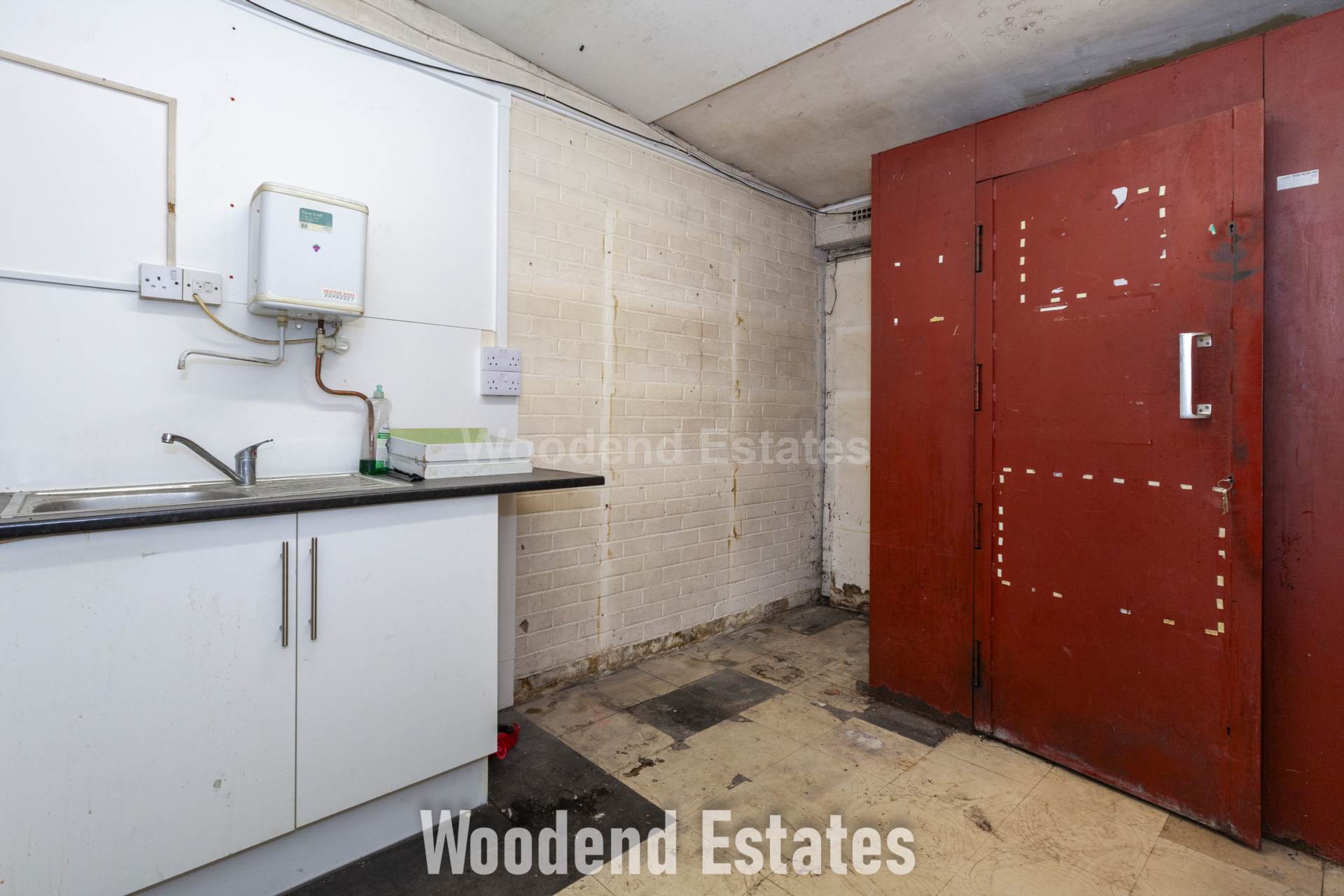 Sutton Court Road, Uxbridge, Image 9