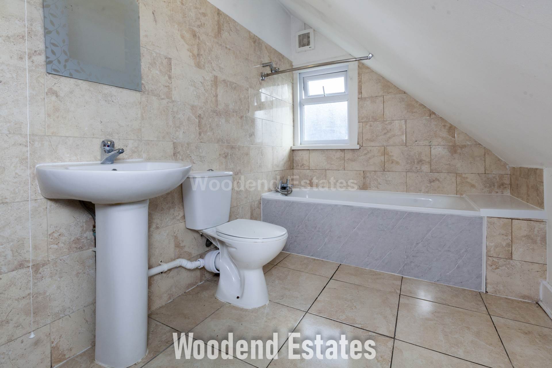 The Crescent, Slough, Image 13