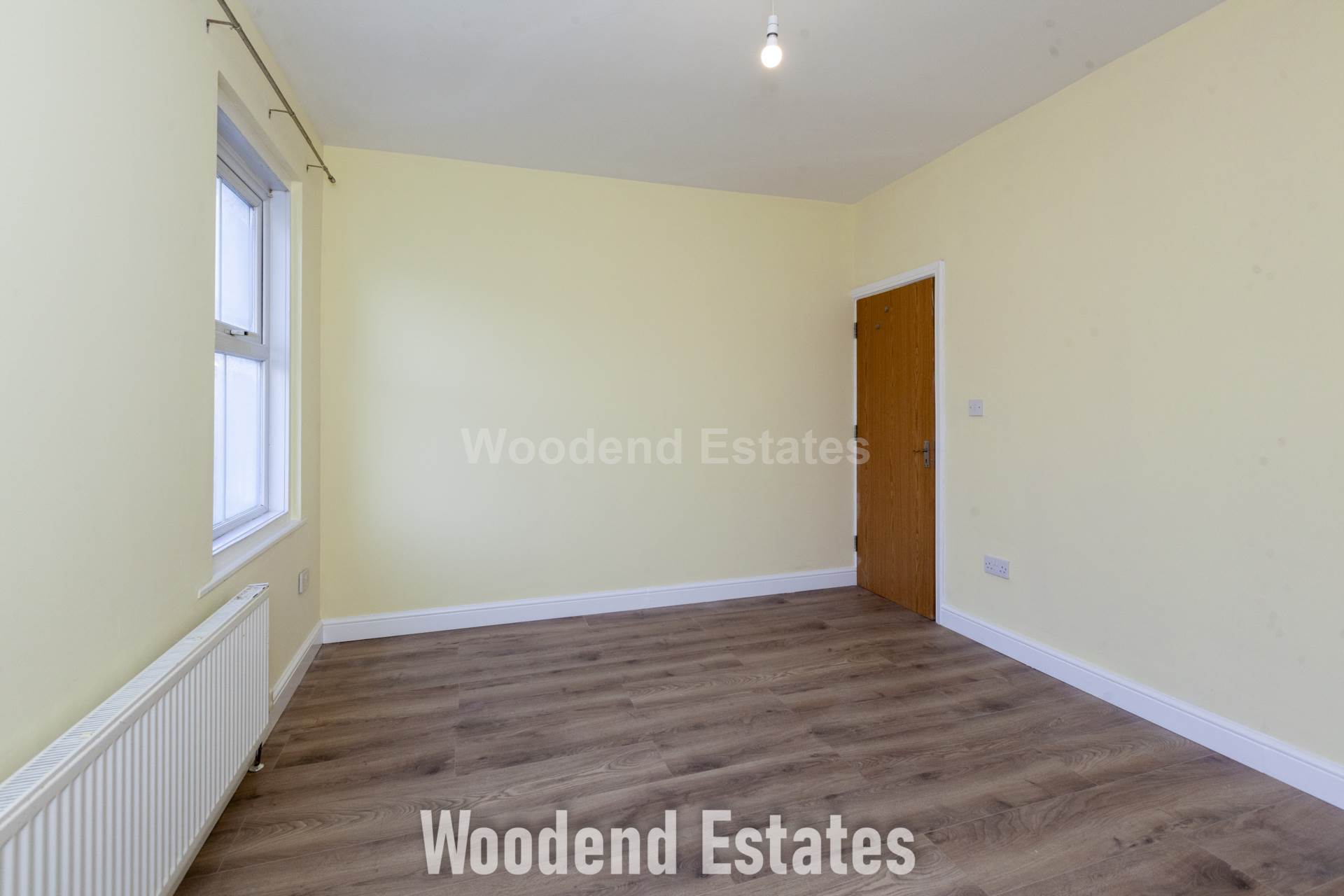 The Crescent, Slough, Image 15