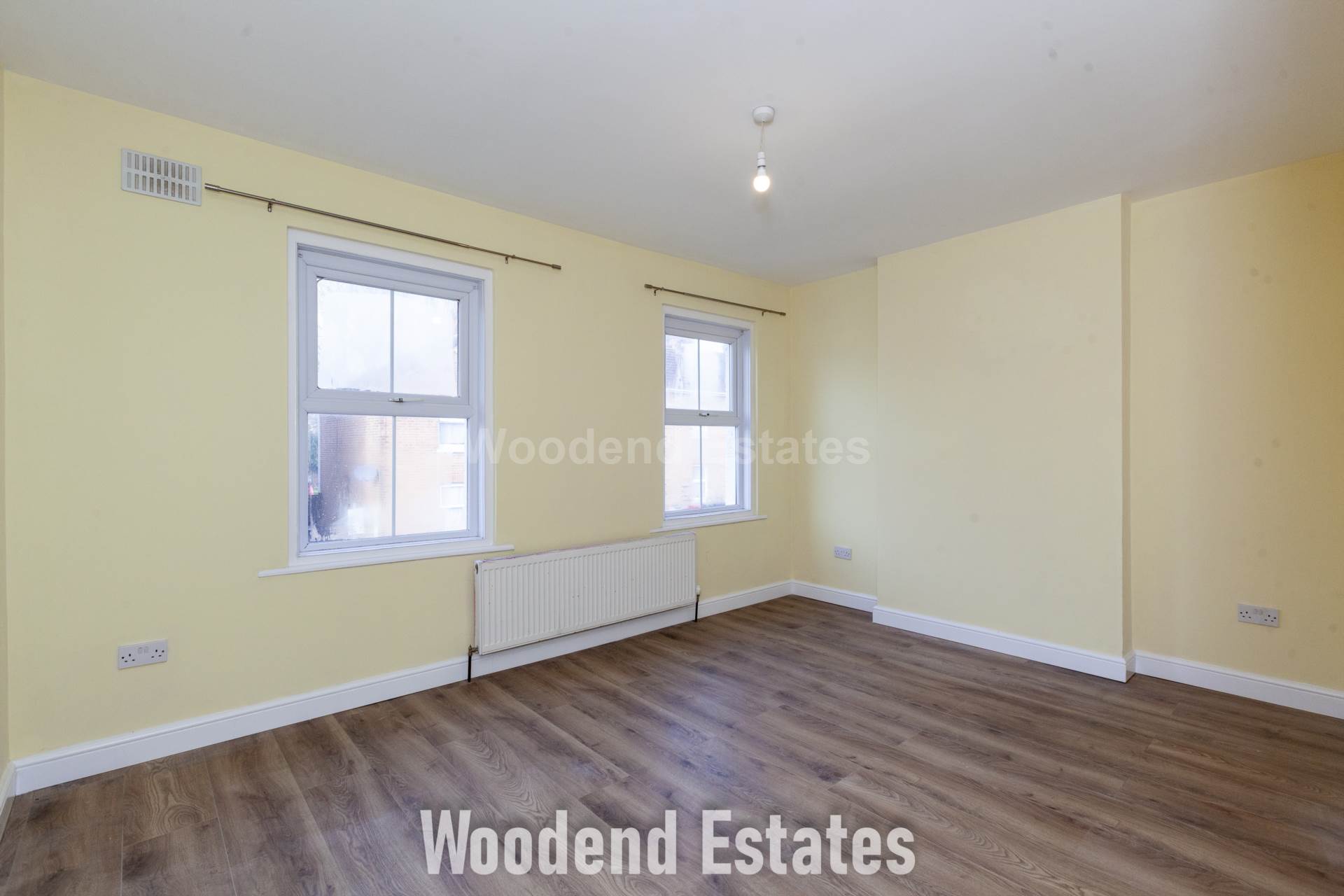 The Crescent, Slough, Image 16