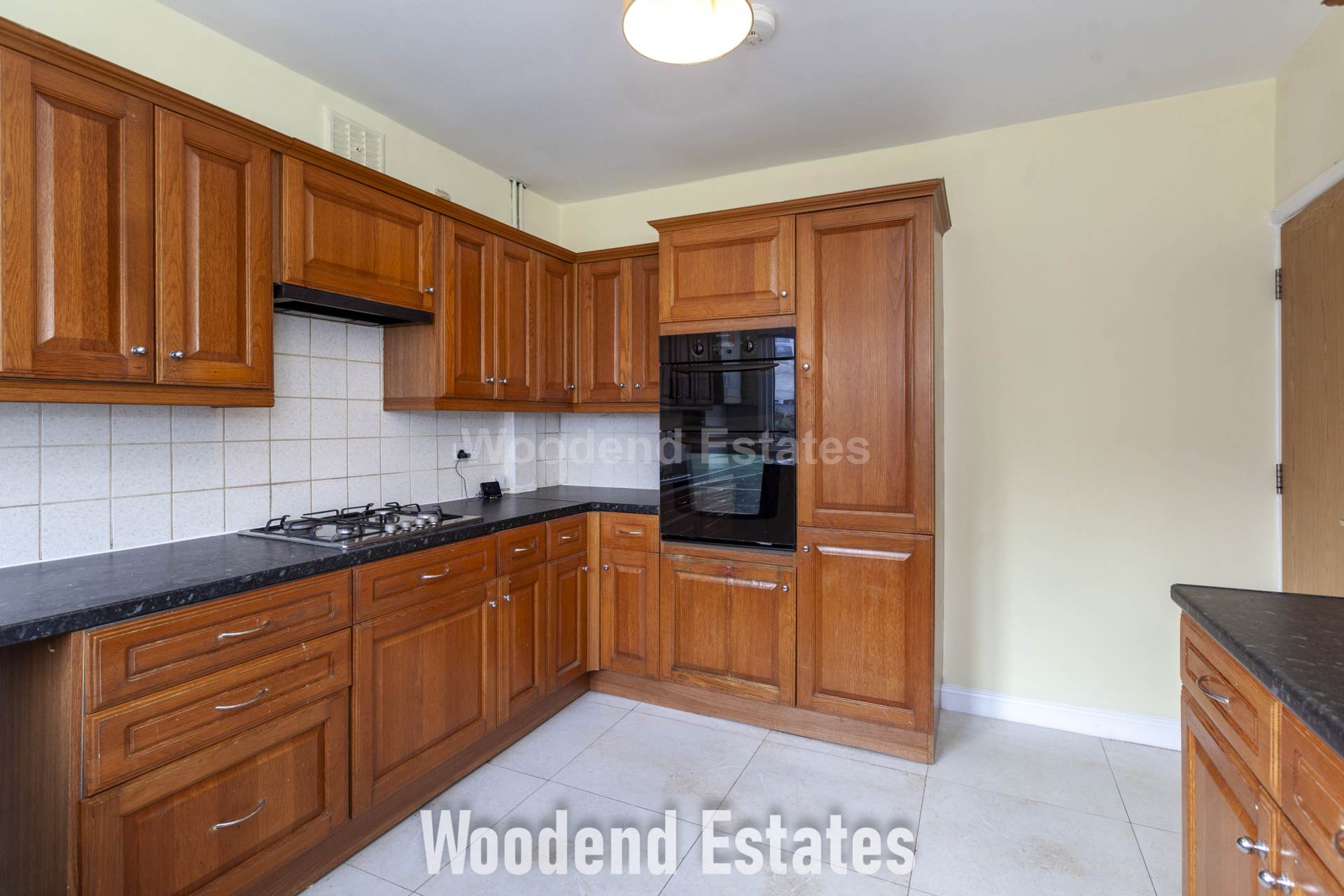 The Crescent, Slough, Image 24