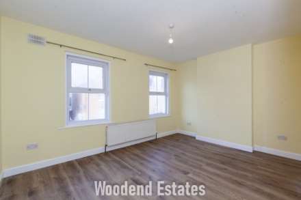 The Crescent, Slough, Image 16