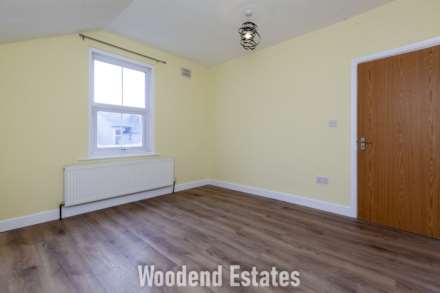 The Crescent, Slough, Image 19