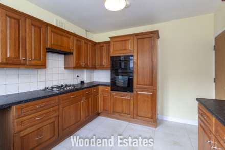 The Crescent, Slough, Image 24