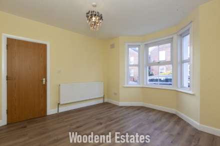 The Crescent, Slough, Image 4