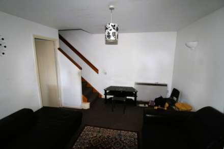 Beaulieu Close, Hounslow, Image 1