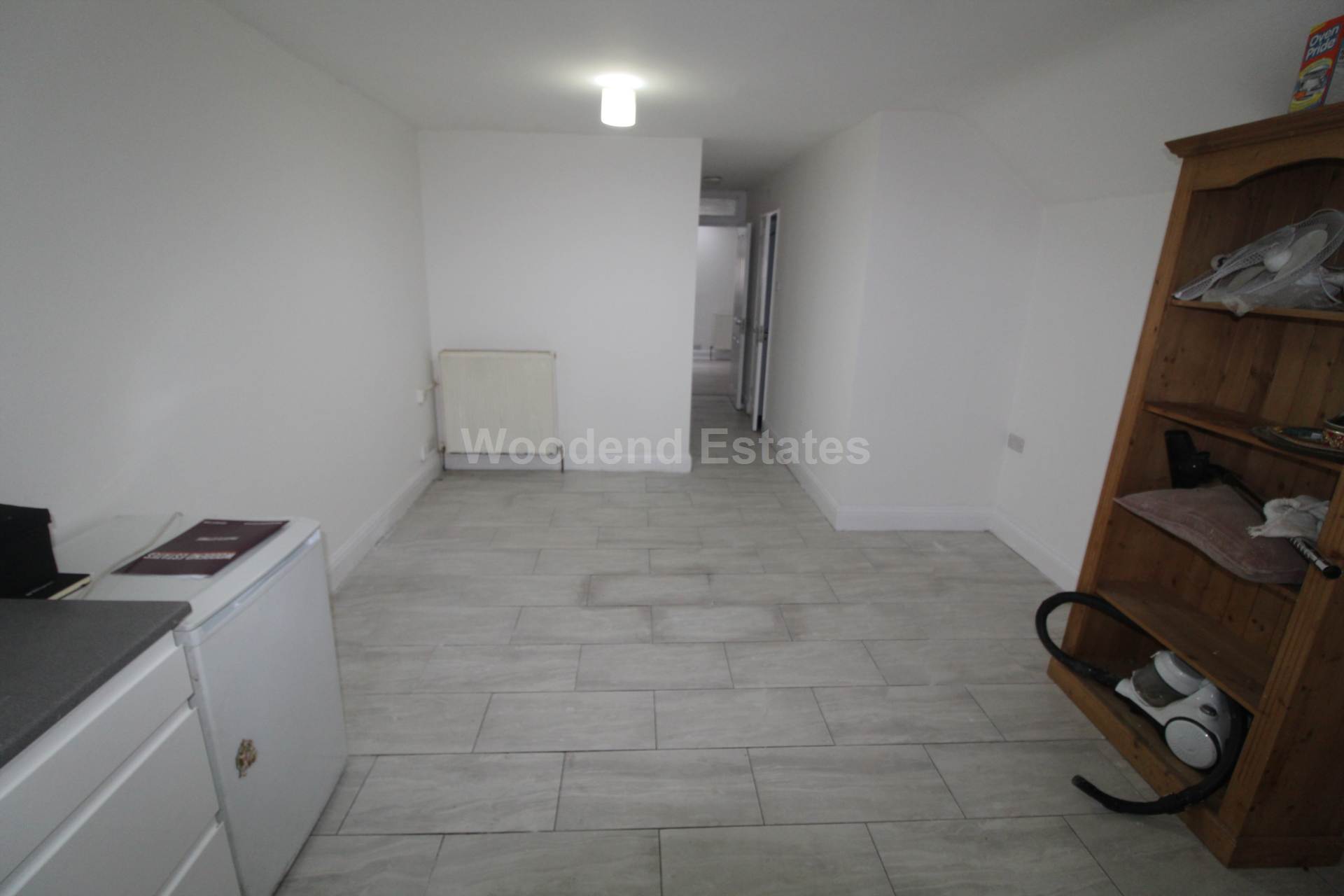 Green Drive, Southall, Image 3