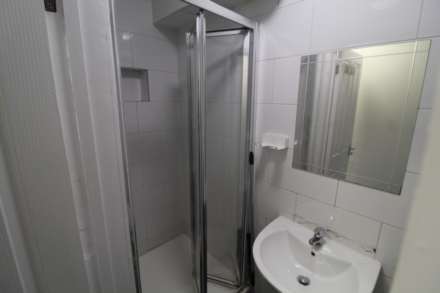 Green Drive, Southall, Image 7