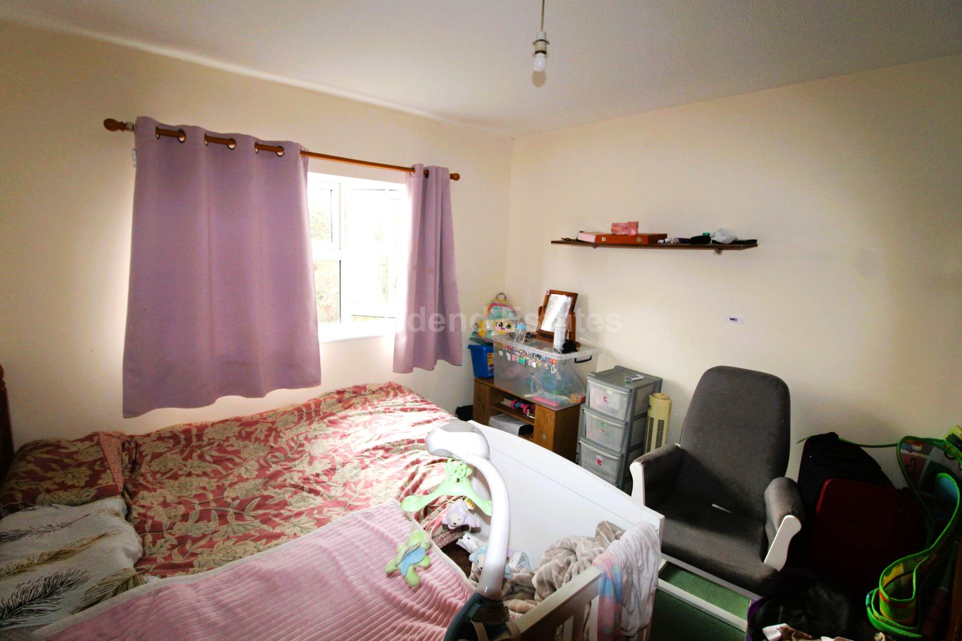 Clarkes Drive, Uxbridge, Image 4