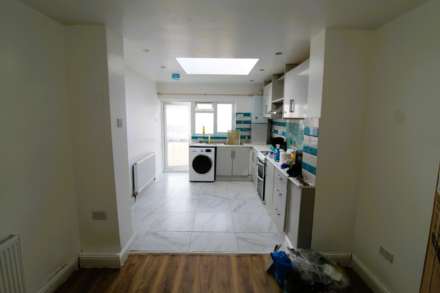 Princes Park Close, Hayes, Image 5